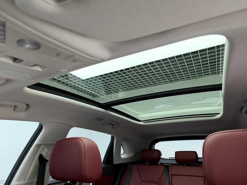 Hongqi Red Flag HS5 2025