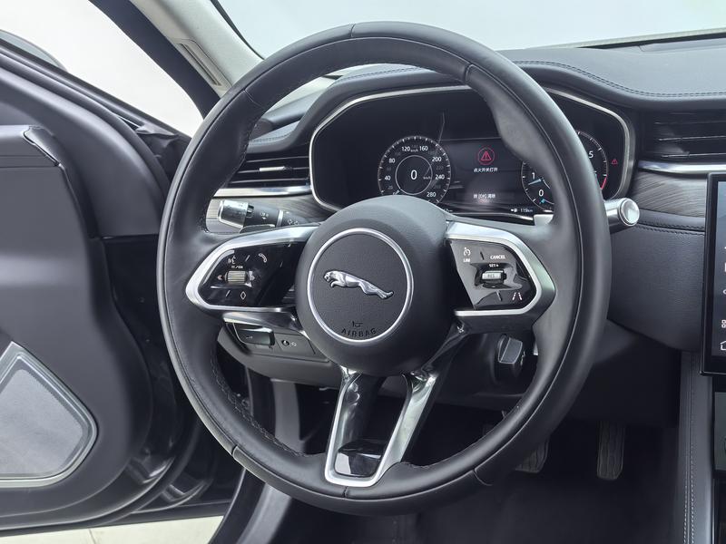 Jaguar Jaguar XFL 2021