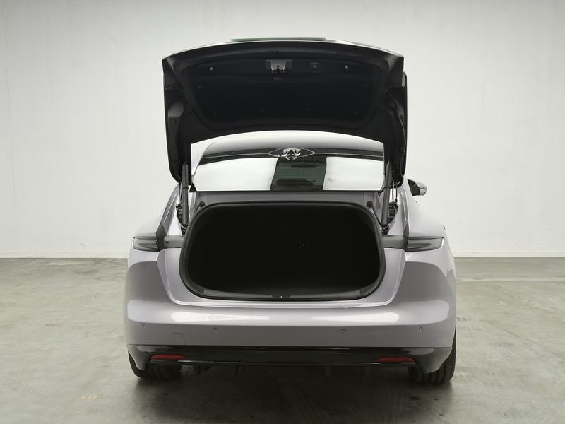 NIO NIO ET5 2025