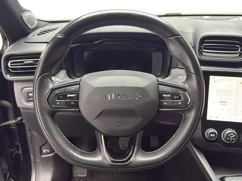 Lynk & Co Link 03 2022