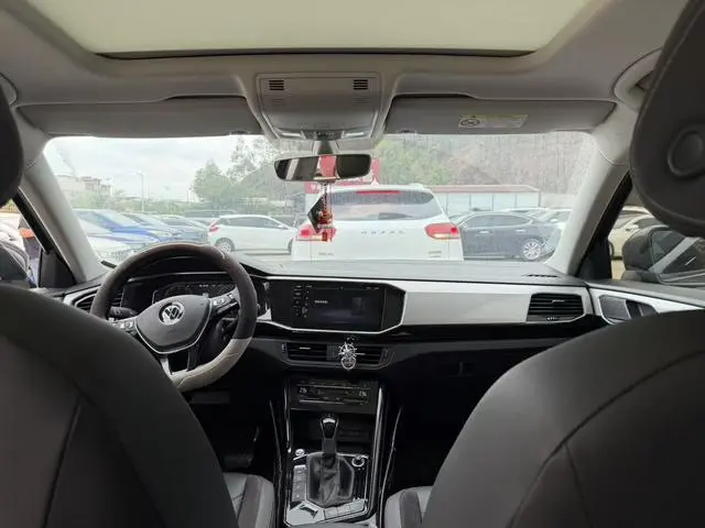 Volkswagen Tanyue 330TSI two-wheel drive luxury Smart edition