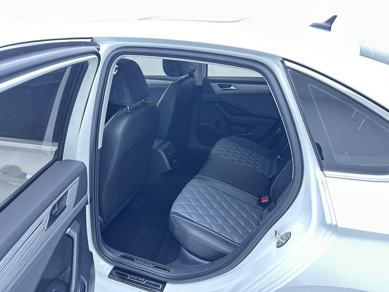 Volkswagen Sagitar 2023