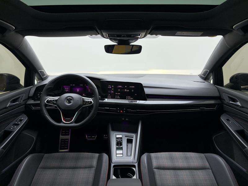 Volkswagen Golf GTI 2021