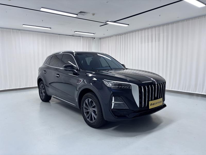 Hongqi Red Flag HS5 2025