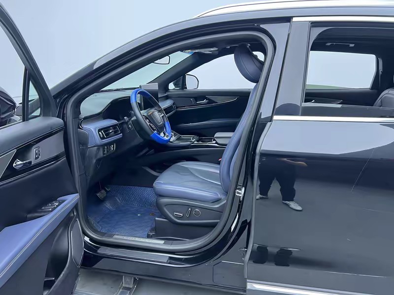 Lincoln Voyager 2021