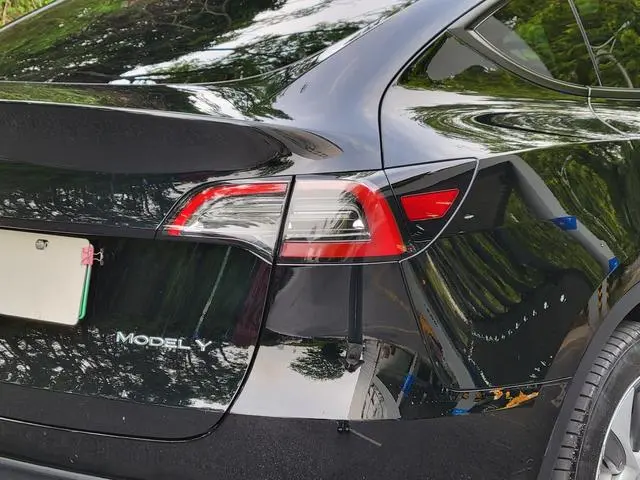 Tesla Model Y Facelifted rear-wheel drive version