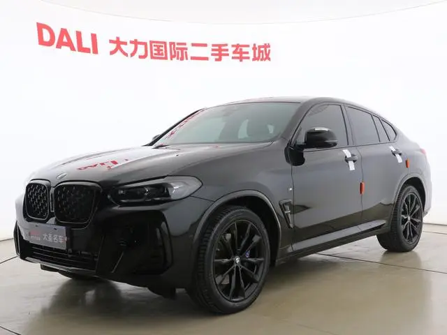 BMW BMW X4 Facelift xDrive 30i M sports Yao Ye Suit