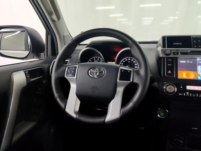 Toyota Prado 2016