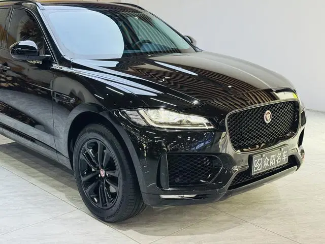 Jaguar Jaguar F-PACE 2.0T four-wheel drive race flag version