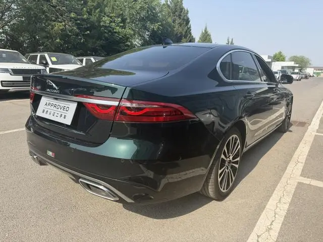 Jaguar Jaguar XFL 2.0T P250 two-wheel drive Exclusive Deluxe Edition
