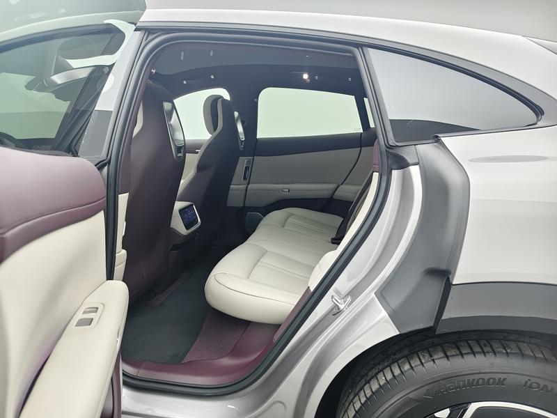 Xiaomi Auto Xiaomi YU7 2025