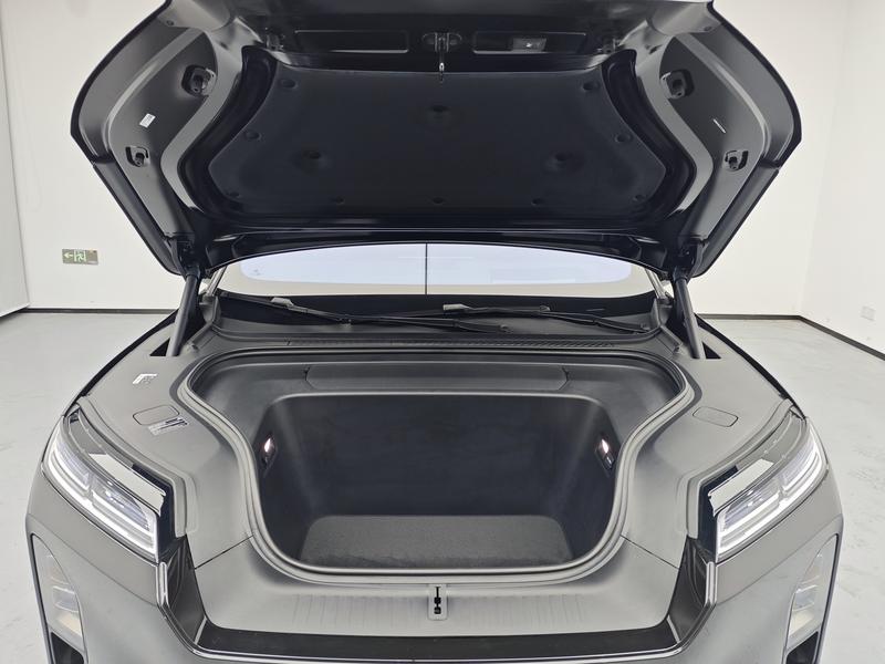 NIO NIO ES8 2026