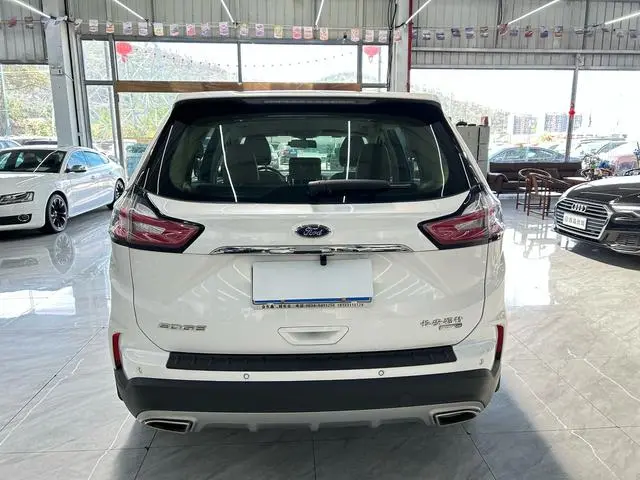Ford Sharp World EcoBoost 245 two-wheel drive elite 5-seater