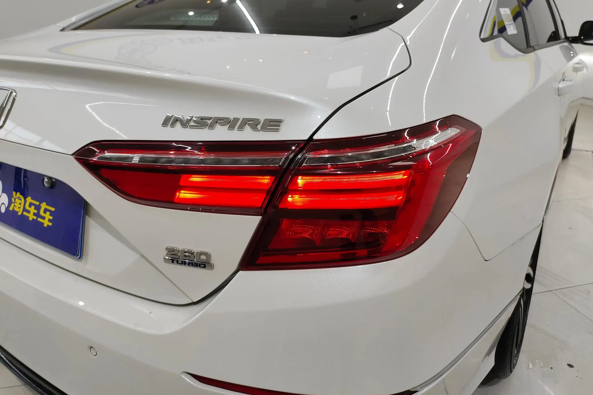 Honda Yingshipai 260TURBO Jingyue Edition