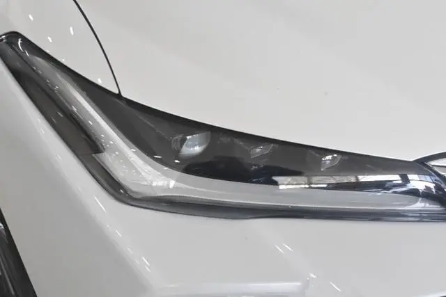 TOYOTA Asian dragon 2.0L XLE Premium Edition
