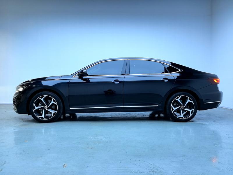Volkswagen Passat 2025