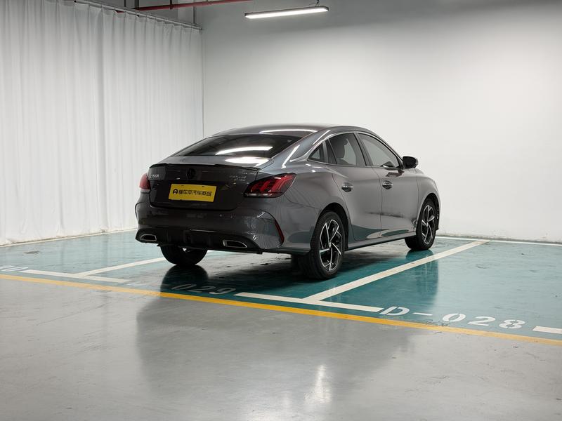 MG MG5 2021