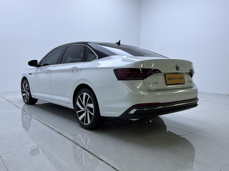 Volkswagen Sagitar 2025