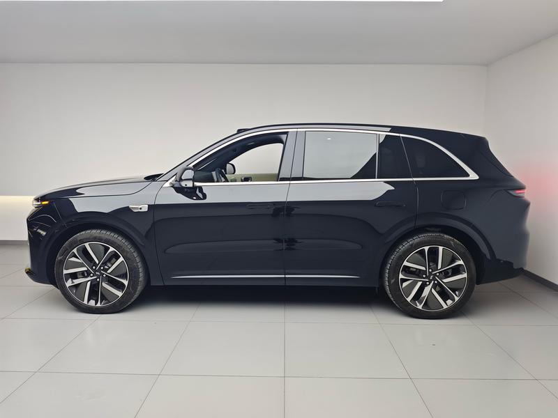 Li Auto Ideal L6 2024