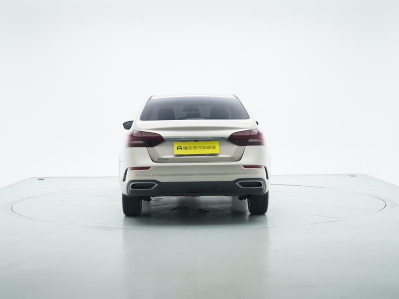 Geely Emgrand 2021