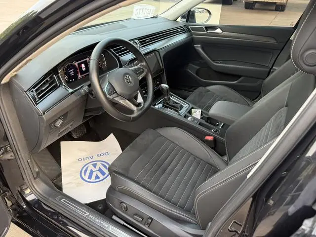 Volkswagen Magotan 330TSI DSG Luxury