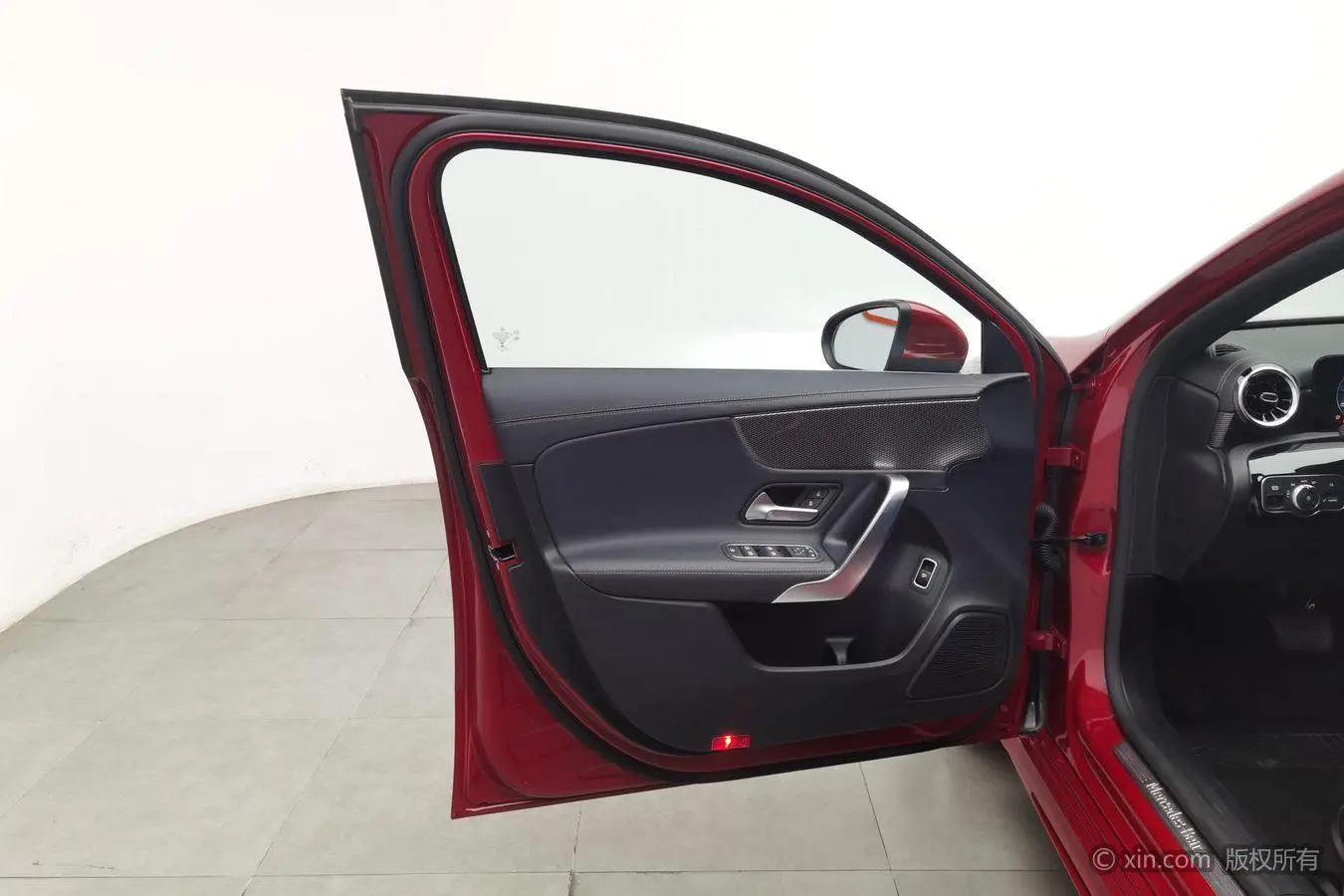 Mercedes-Benz Mercedes-Benz A-class A 200 L sports sedan dynamic Version