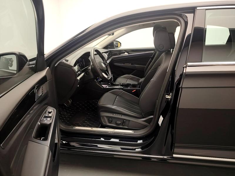 Volkswagen Passat 2024