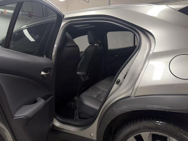 Lexus Lexus UX 2020