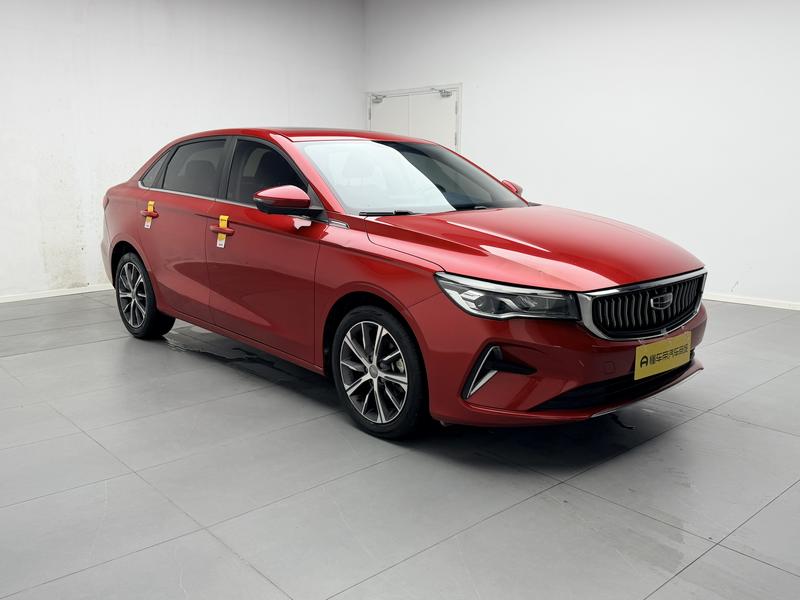 Geely Emgrand 2022