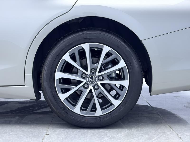 Lexus Lexus ES 2025