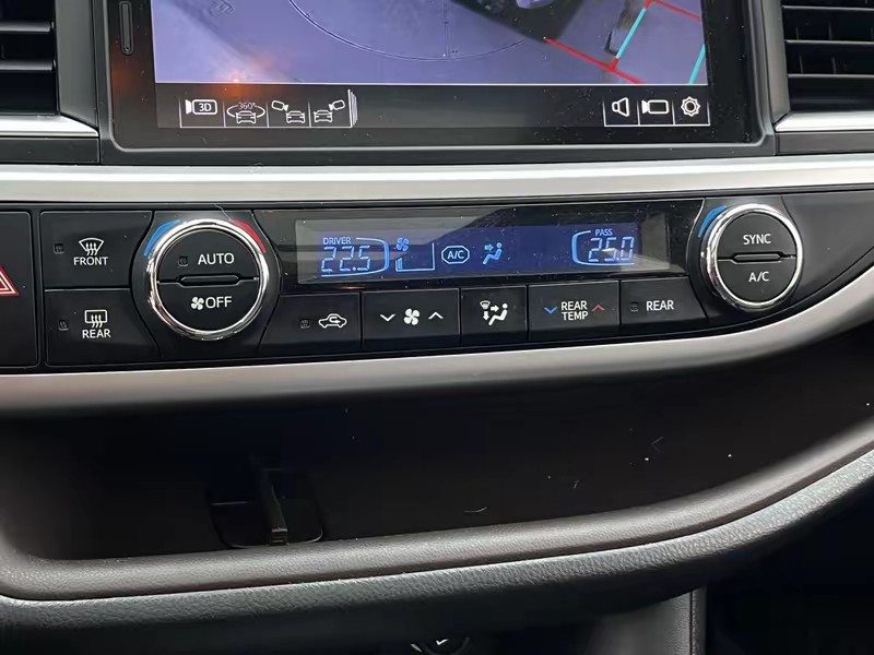 Toyota Highlander 2021