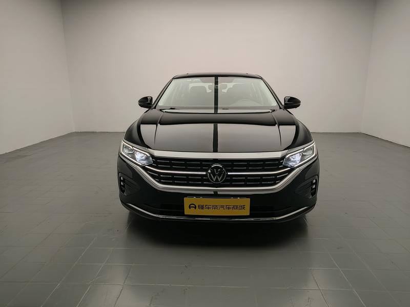 Volkswagen Passat 2024