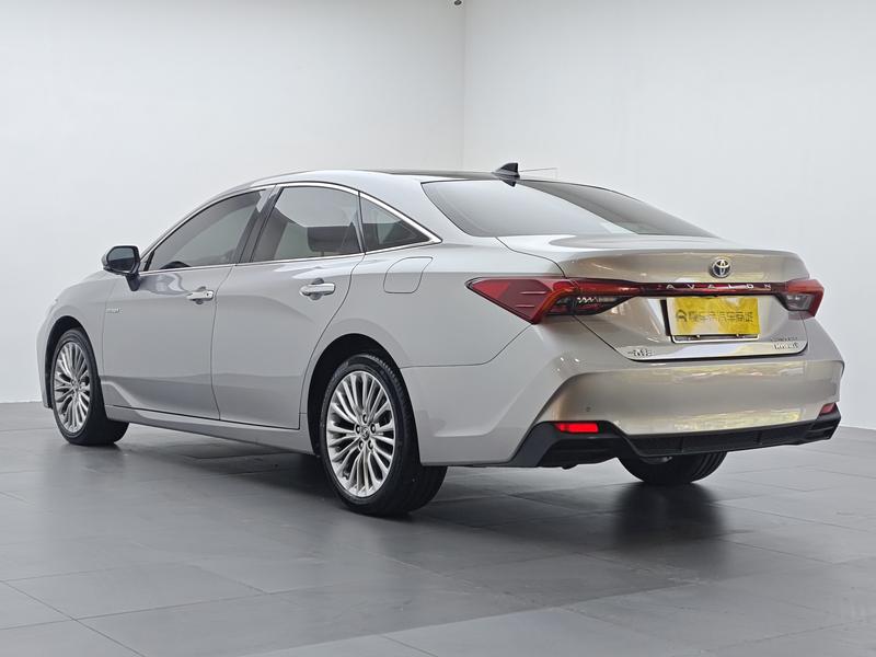 Toyota Asian Dragon 2019