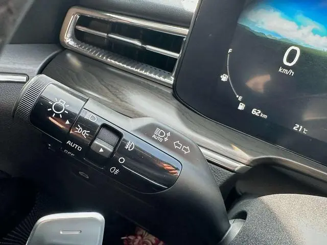 Kia Kia K5 270T CVVD Deluxe Edition