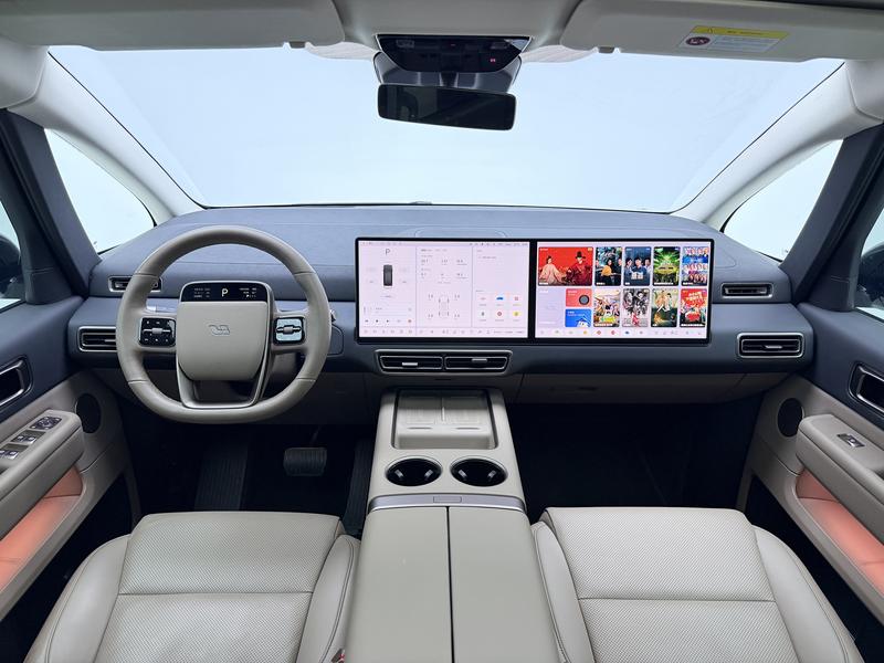 Li Auto Ideal MEGA 2025