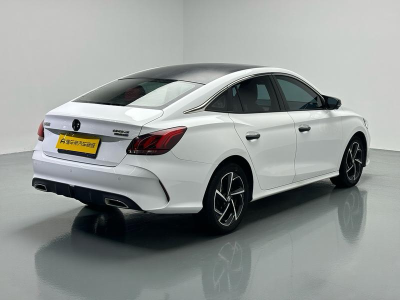 MG MG5 2021