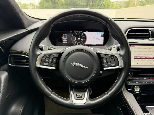 Jaguar Jaguar F-PACE 2.0T four-wheel drive 300 Sport sports edition