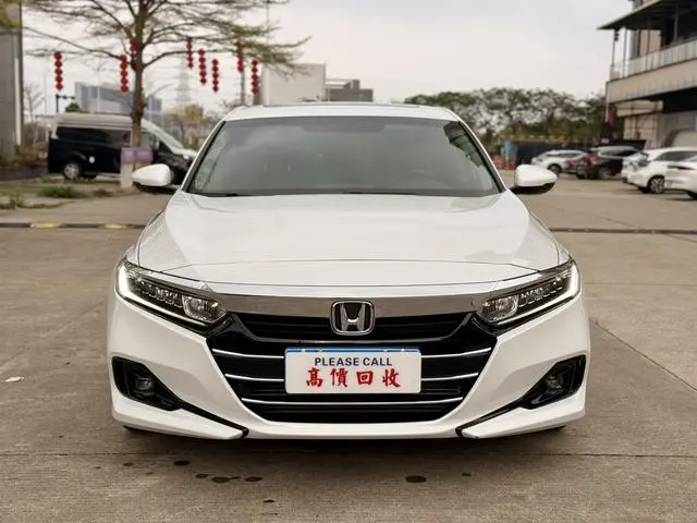 Honda Accord 260TURBO Deluxe Edition