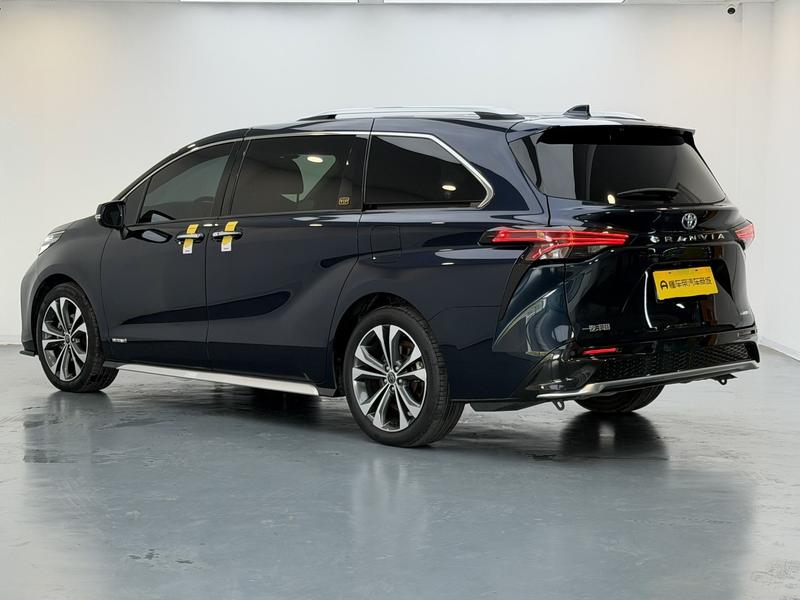 Toyota Gravia 2023
