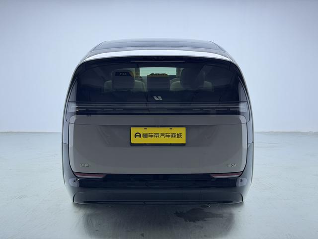 Li Auto Ideal MEGA 2025