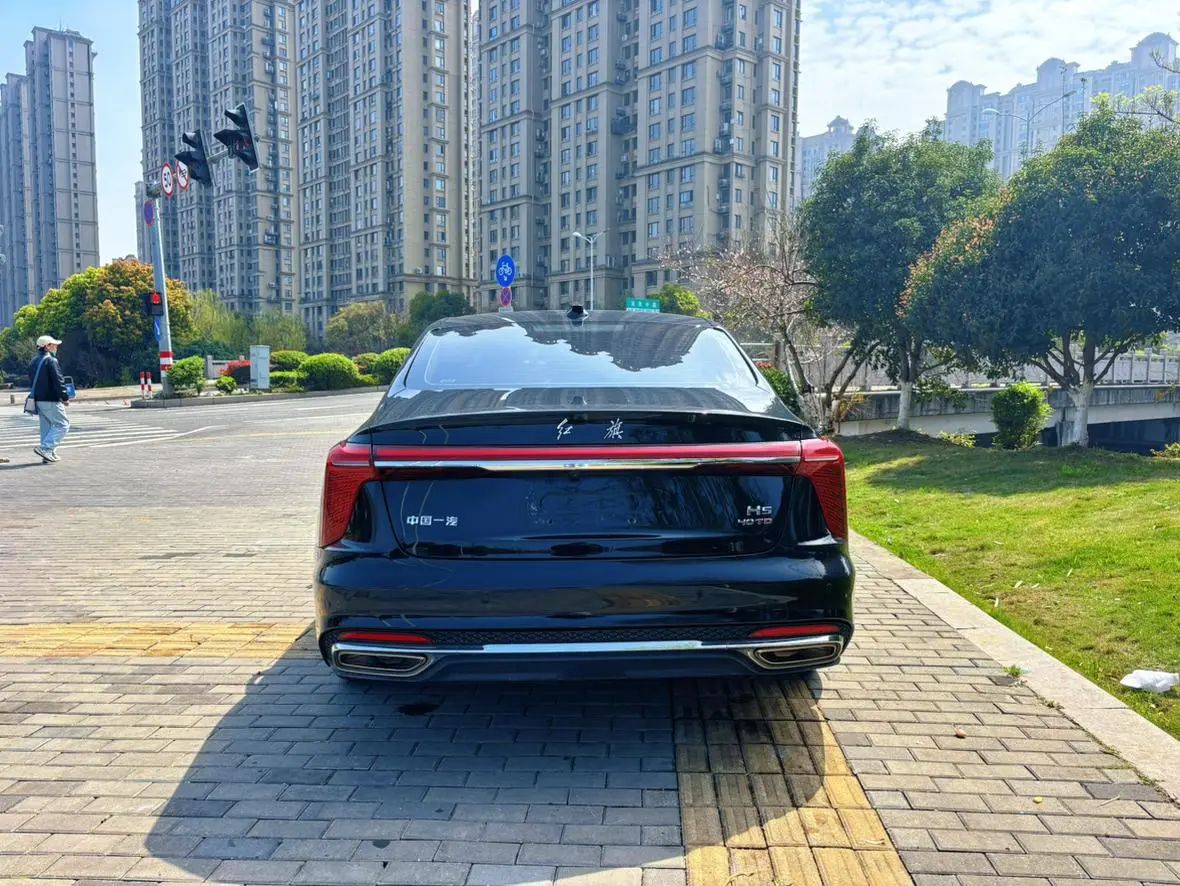 Hongqi Hongqi H5 2.0T Automatic Smart Union Flag Enjoy Edition