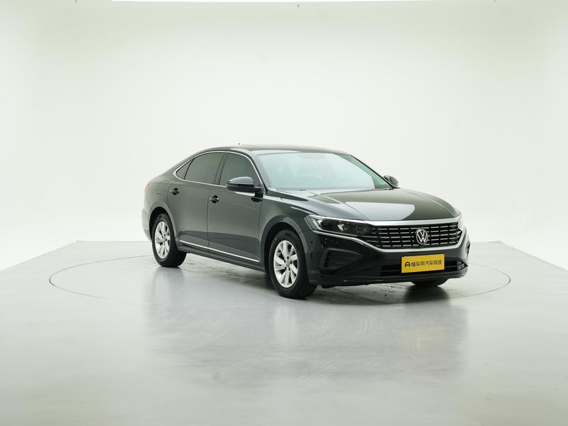 Volkswagen Passat 2024