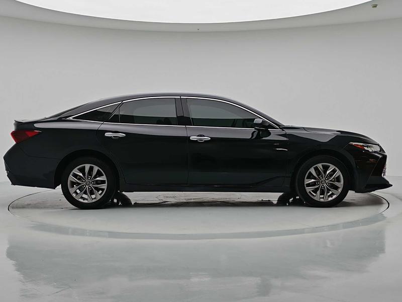 Toyota Asian Dragon 2021