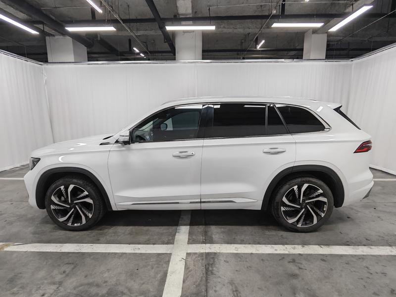 Geely Emgrand L 2023