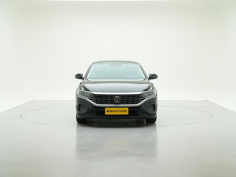 Volkswagen Passat 2024