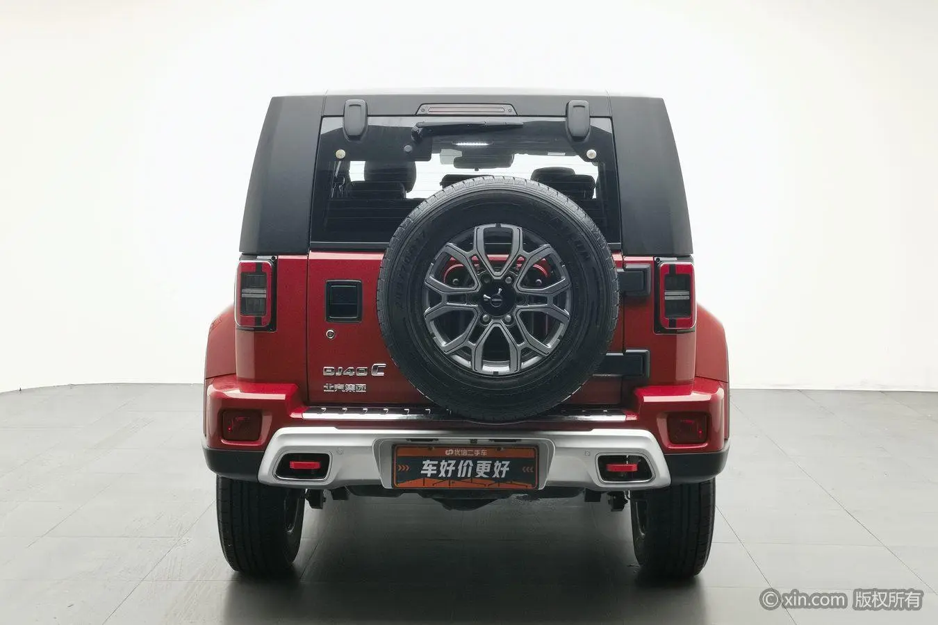 Beijing Beijing off-road BJ40 2.0T automatic four-wheel drive City Hunter edition knight type