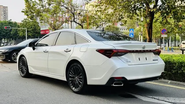 TOYOTA Asian dragon 2.5L Automatic Touring Premium Edition