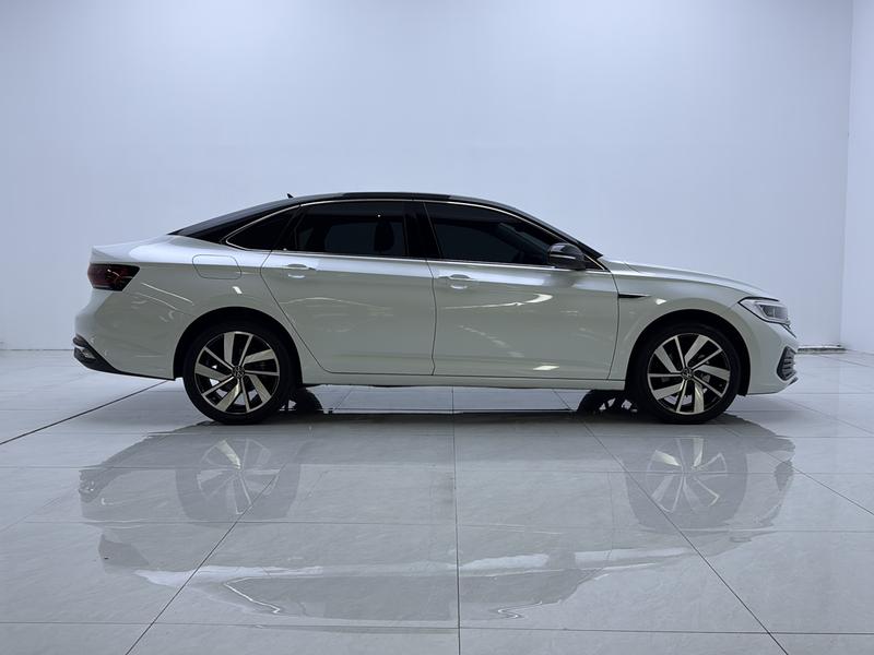 Volkswagen Sagitar 2025
