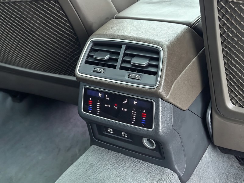 Audi Audi A7L 2024
