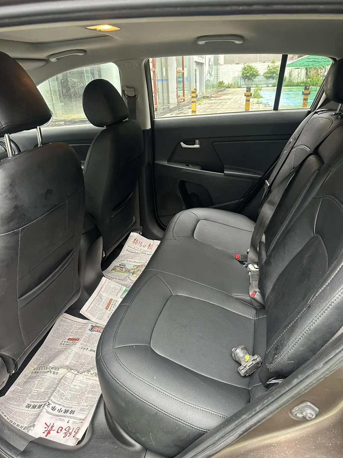 Kia Smart running 2.0L automatic two-wheel drive version Premium